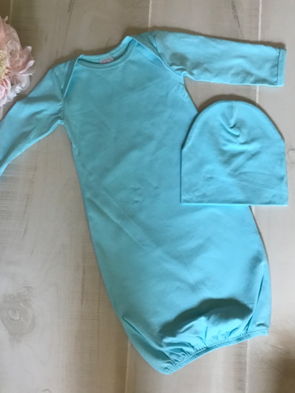 Blank baby gown and hat set by posh baby blooms size XS aqua - Picture 3 of 3